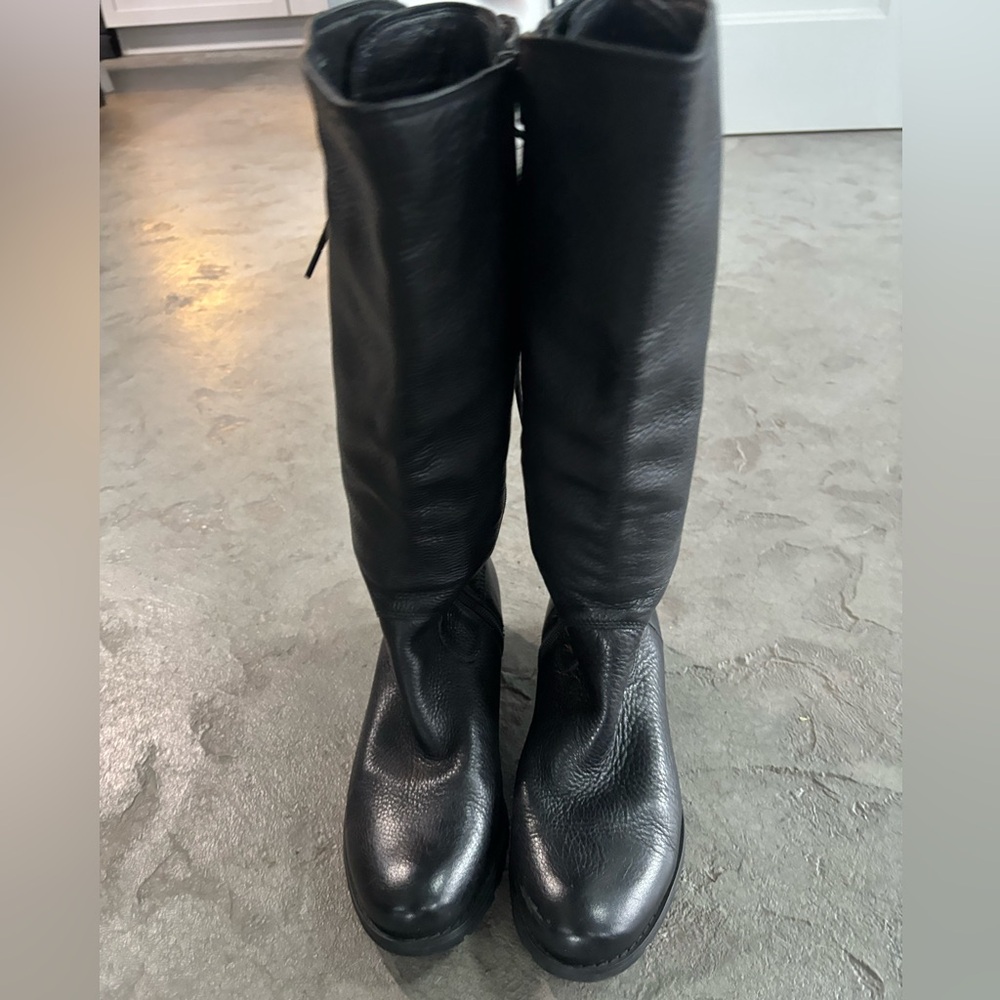 Sofft Black Leather Knee-High Boots